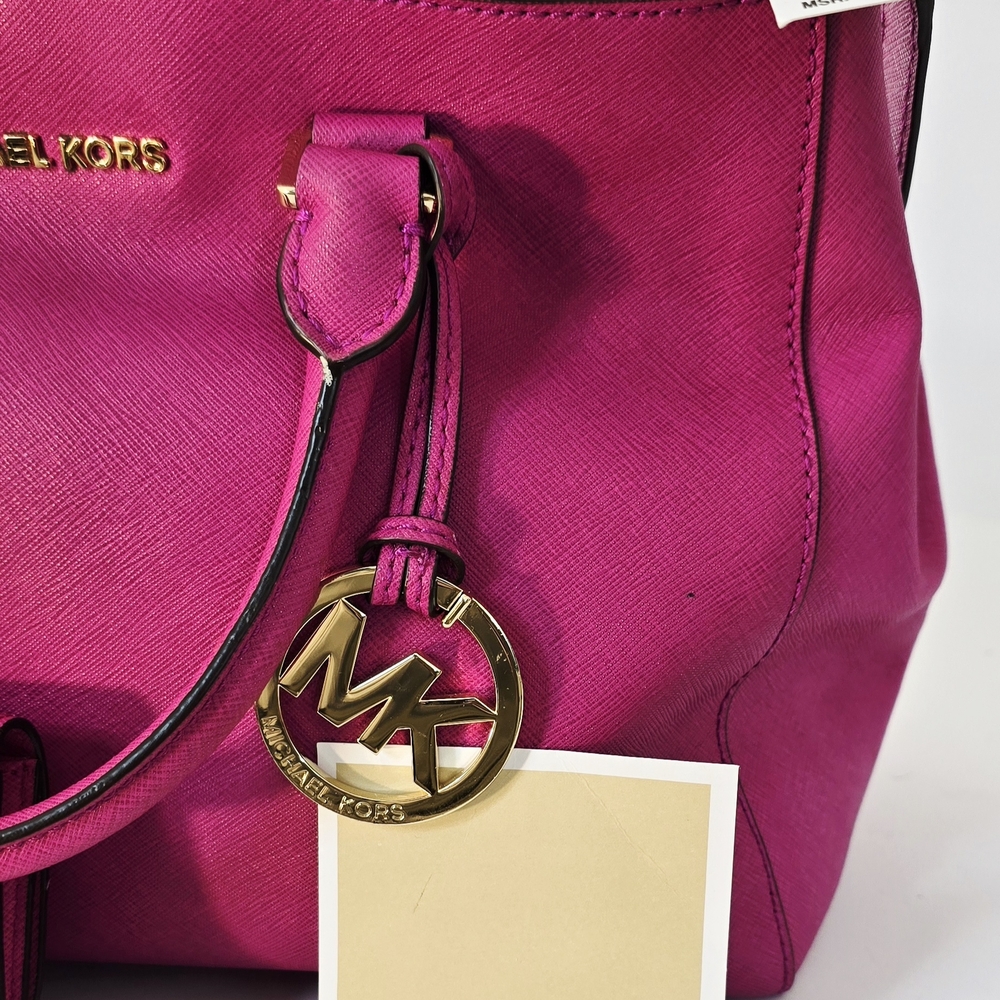 Michael Kors Pink Handbag and Wallet Set - Picture 6 of 12